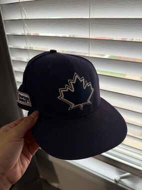 Rare Blue Jays, Maple Leaf Spring Training Fitted Size 7 1/2